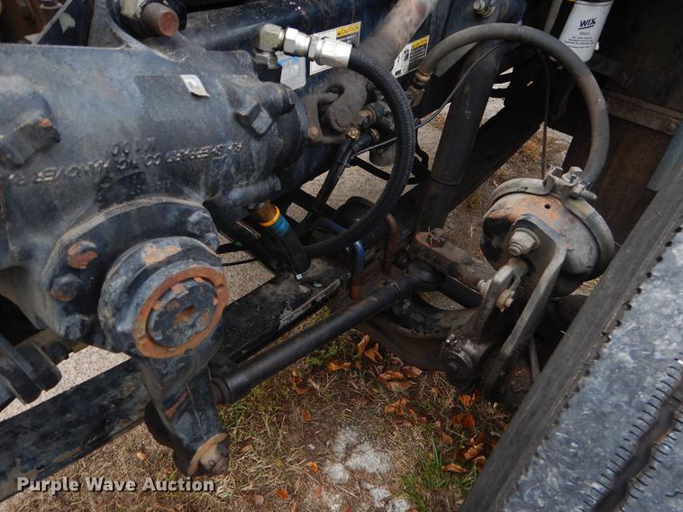 image for item EW9569 2002 Kenworth T300 propane fuel truck