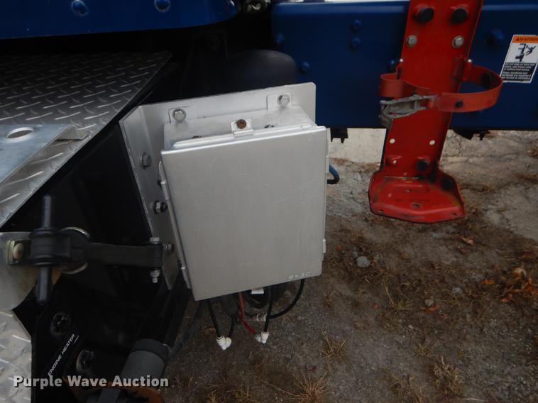 image for item EW9569 2002 Kenworth T300 propane fuel truck