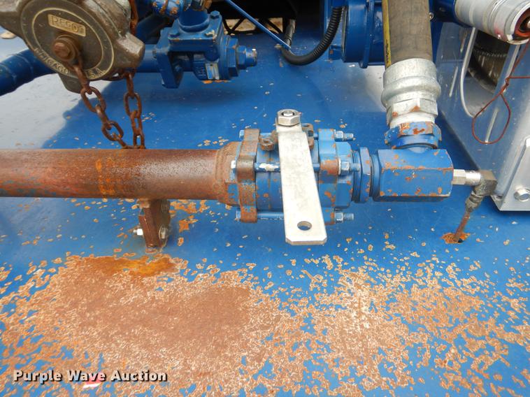 image for item EW9569 2002 Kenworth T300 propane fuel truck