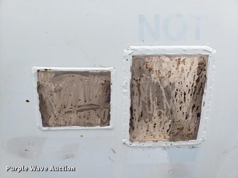 image for item EW9569 2002 Kenworth T300 propane fuel truck