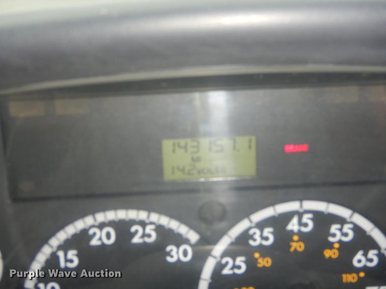 image for item EW9571 2006 Freightliner Thomas school bus