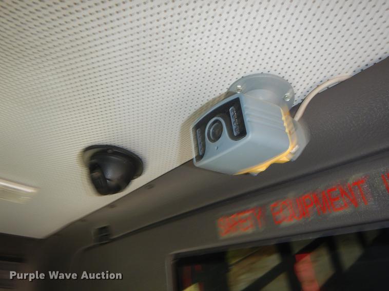 image for item EW9571 2006 Freightliner Thomas school bus