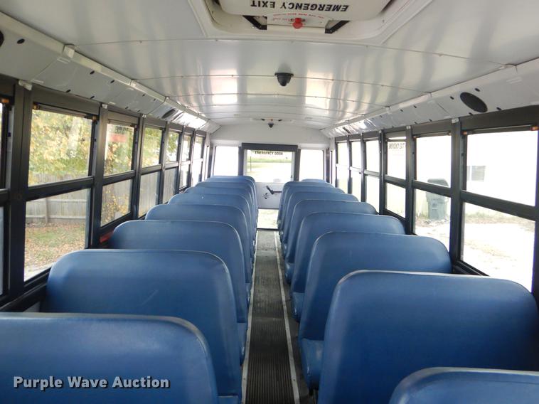 image for item EW9571 2006 Freightliner Thomas school bus