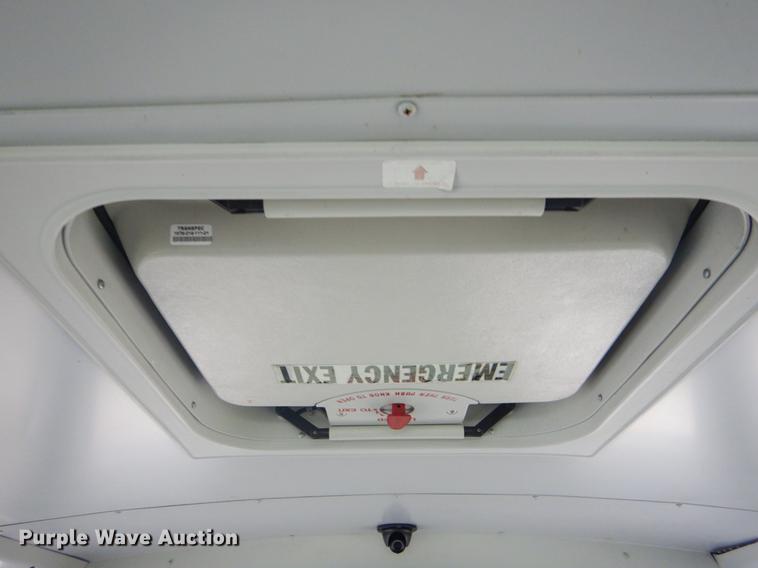 image for item EW9571 2006 Freightliner Thomas school bus