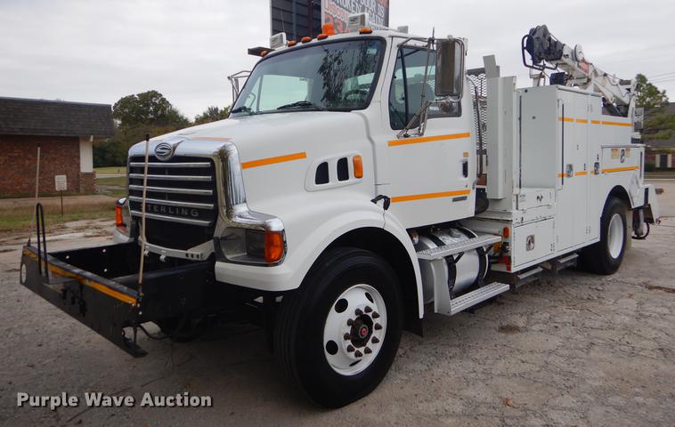 image for item EW9573 2008 Sterling service truck with crane