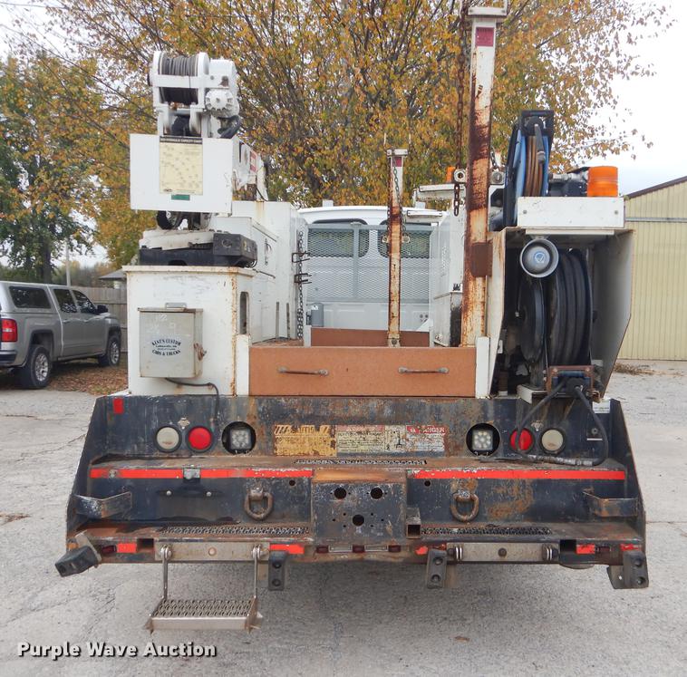 image for item EW9573 2008 Sterling service truck with crane