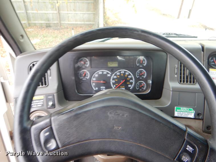 image for item EW9573 2008 Sterling service truck with crane