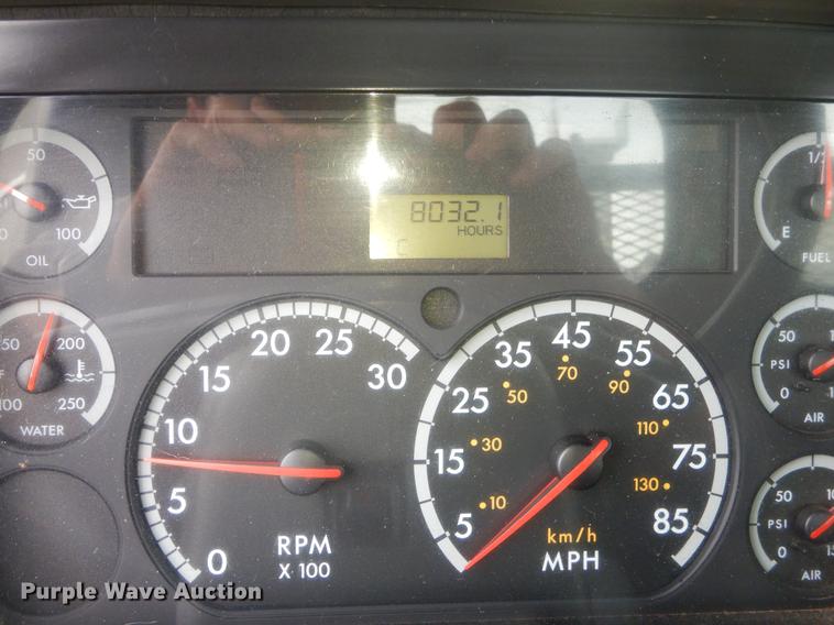 image for item EW9573 2008 Sterling service truck with crane