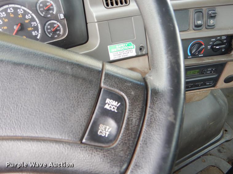 image for item EW9573 2008 Sterling service truck with crane