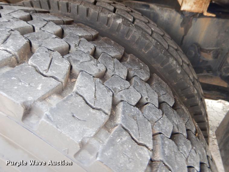 image for item EW9573 2008 Sterling service truck with crane