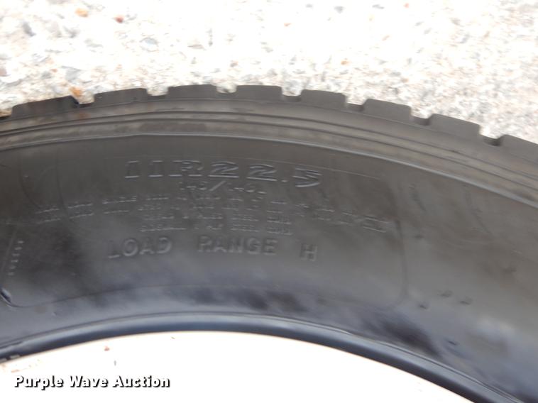 image for item EW9573 2008 Sterling service truck with crane