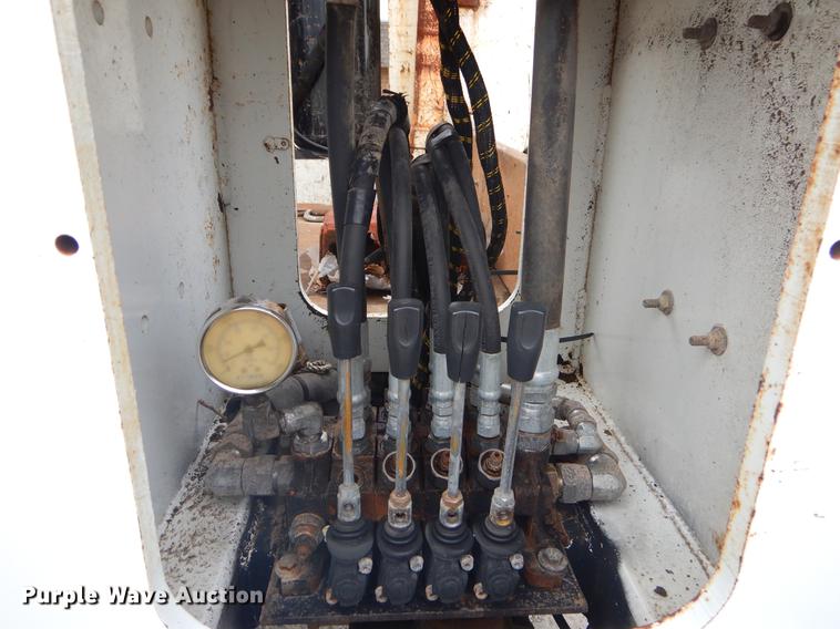 image for item EW9573 2008 Sterling service truck with crane