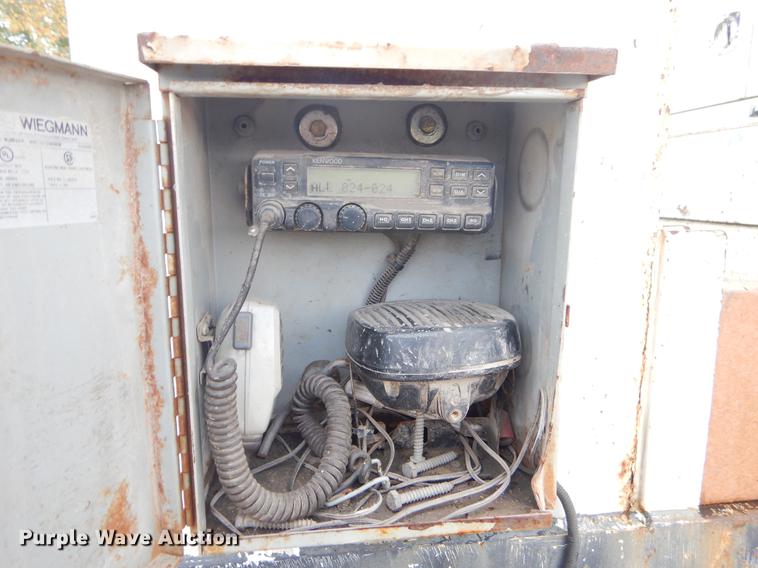 image for item EW9573 2008 Sterling service truck with crane