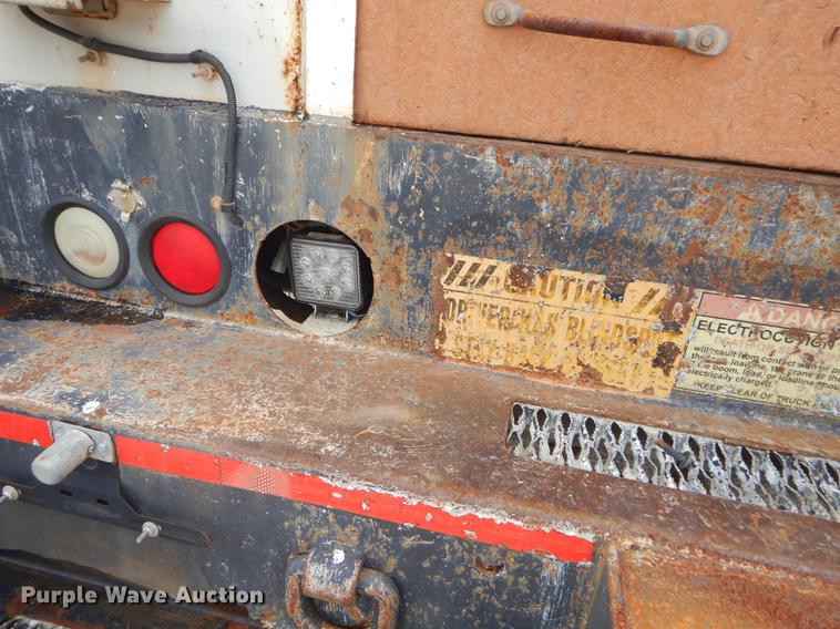 image for item EW9573 2008 Sterling service truck with crane