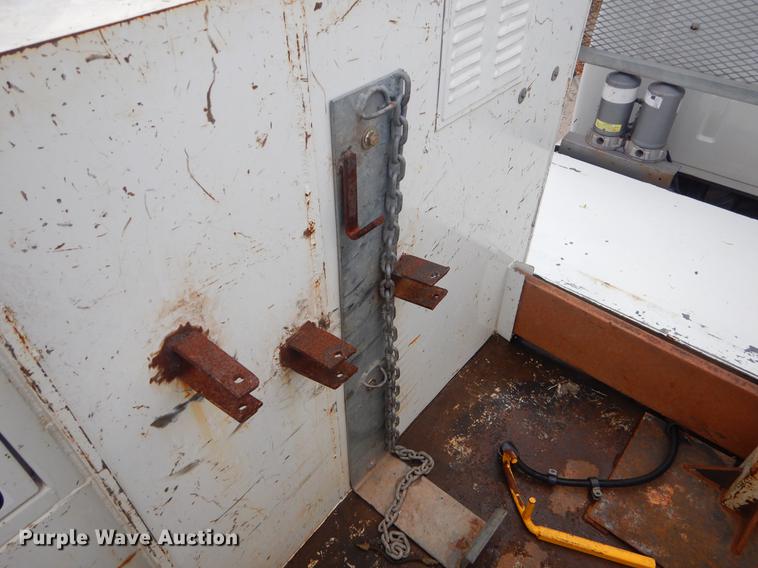 image for item EW9573 2008 Sterling service truck with crane