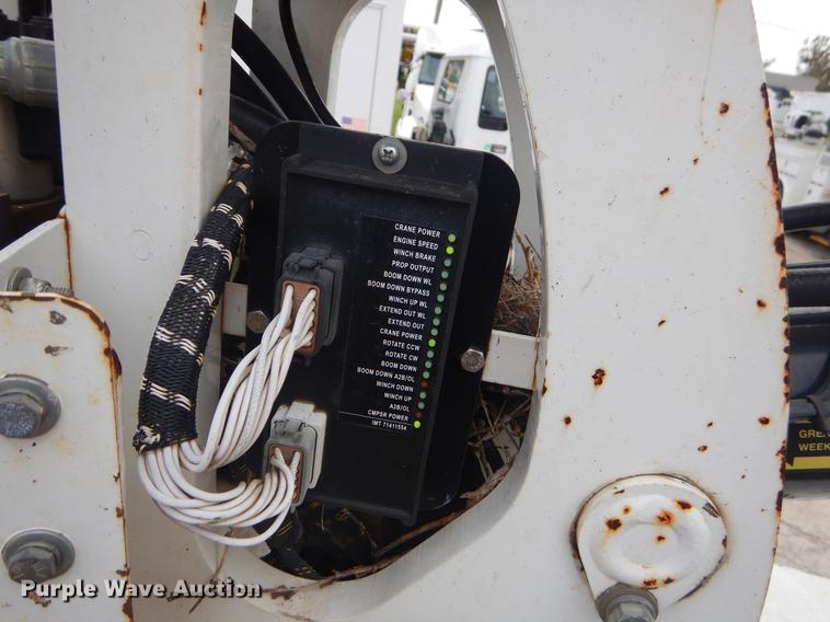 image for item EW9573 2008 Sterling service truck with crane