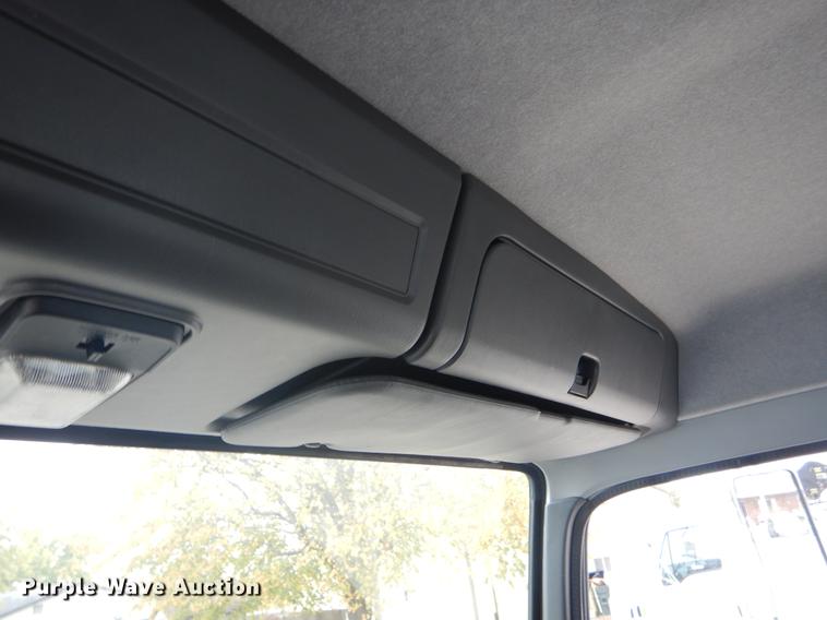 image for item EW9574 2006 GMC T7500 satellite broadcasting truck