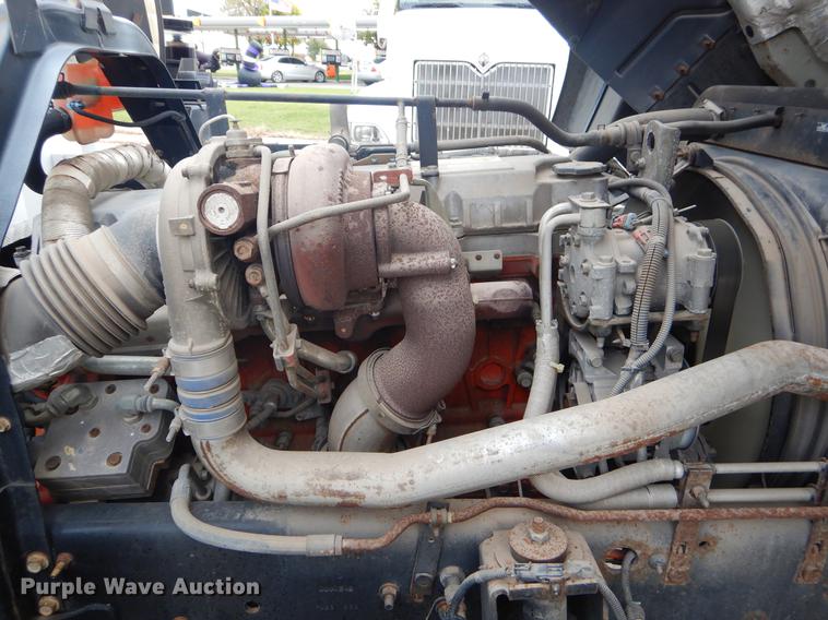 image for item EW9574 2006 GMC T7500 satellite broadcasting truck