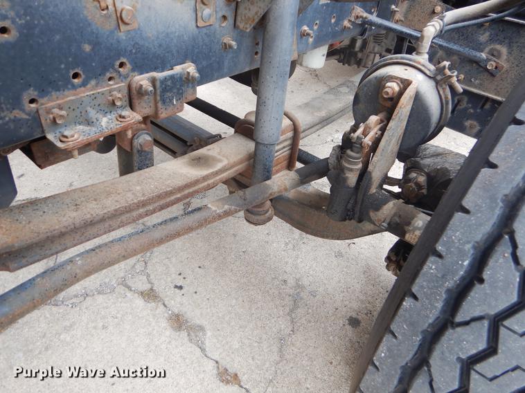 image for item EW9574 2006 GMC T7500 satellite broadcasting truck