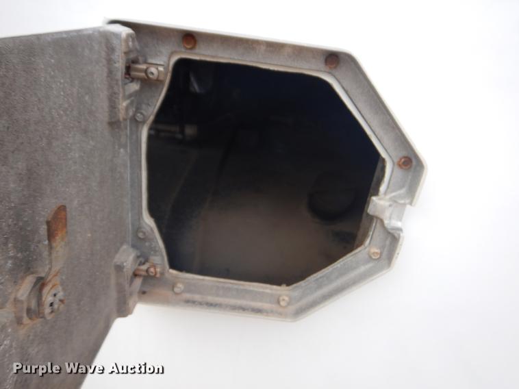 image for item EW9574 2006 GMC T7500 satellite broadcasting truck