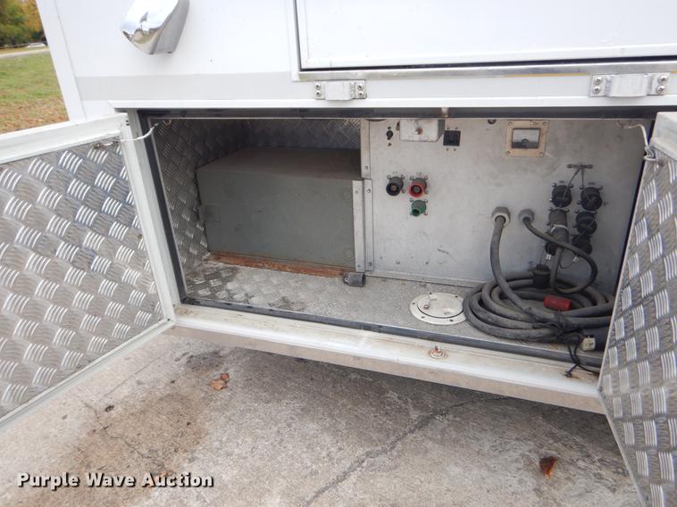 image for item EW9574 2006 GMC T7500 satellite broadcasting truck