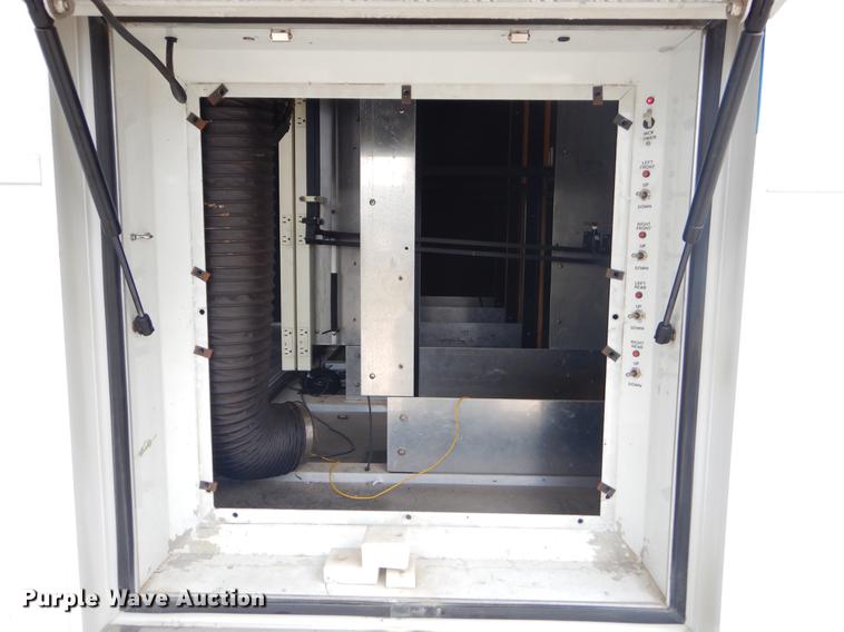 image for item EW9574 2006 GMC T7500 satellite broadcasting truck