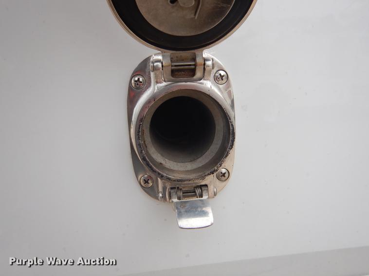 image for item EW9574 2006 GMC T7500 satellite broadcasting truck