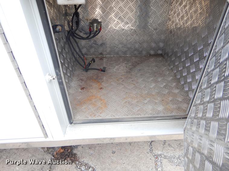 image for item EW9574 2006 GMC T7500 satellite broadcasting truck