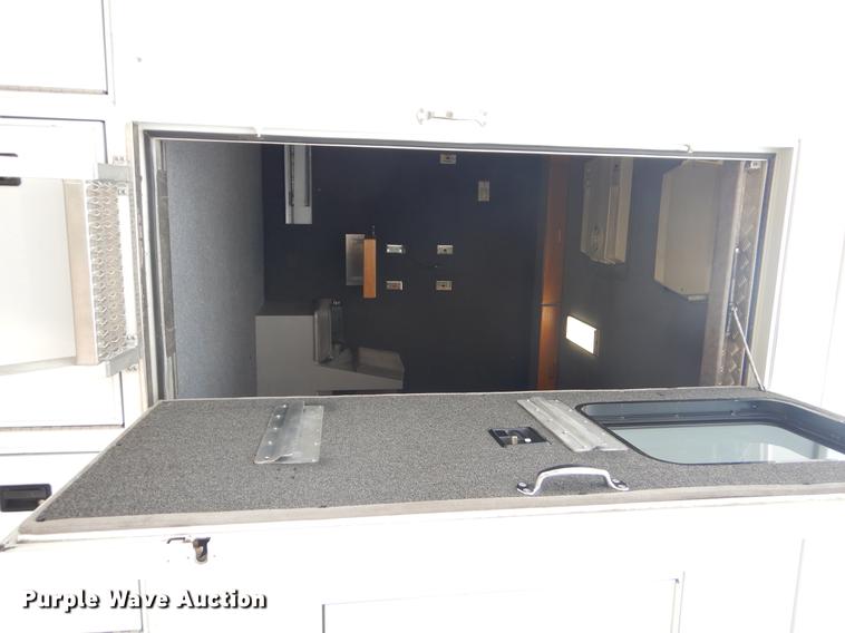 image for item EW9574 2006 GMC T7500 satellite broadcasting truck