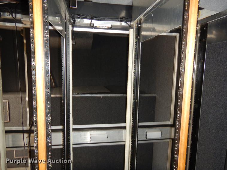 image for item EW9574 2006 GMC T7500 satellite broadcasting truck