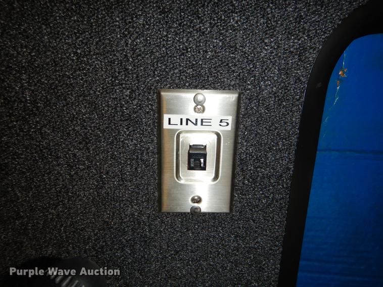 image for item EW9574 2006 GMC T7500 satellite broadcasting truck