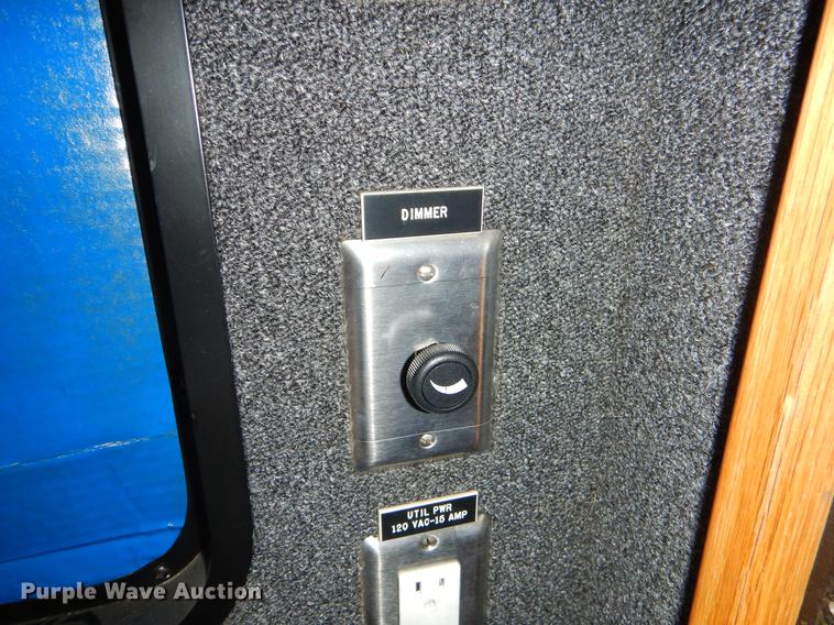 image for item EW9574 2006 GMC T7500 satellite broadcasting truck