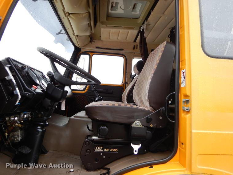 image for item EW9665 1987 Mercedes Benz bridge repair truck