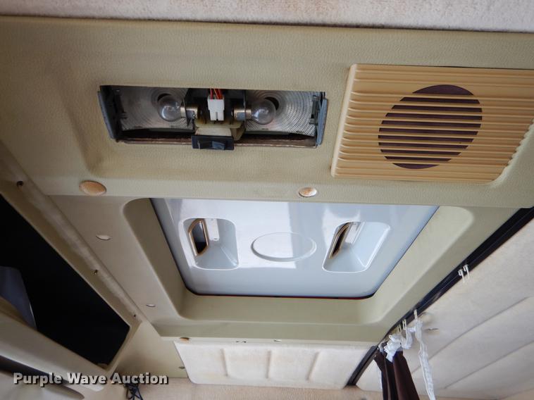 image for item EW9665 1987 Mercedes Benz bridge repair truck