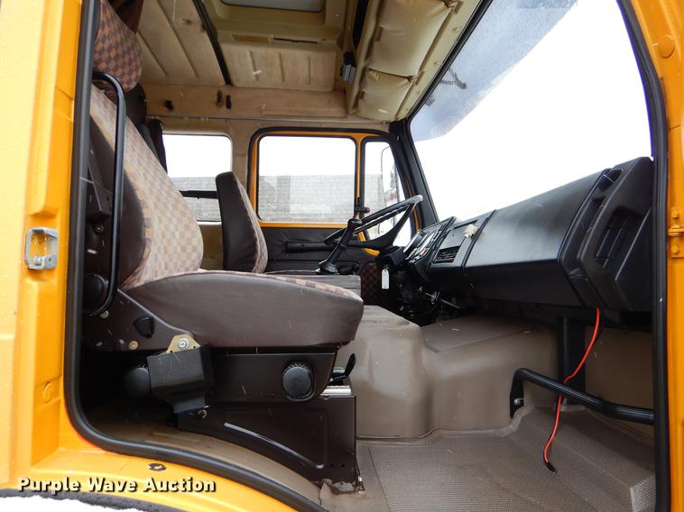 image for item EW9665 1987 Mercedes Benz bridge repair truck