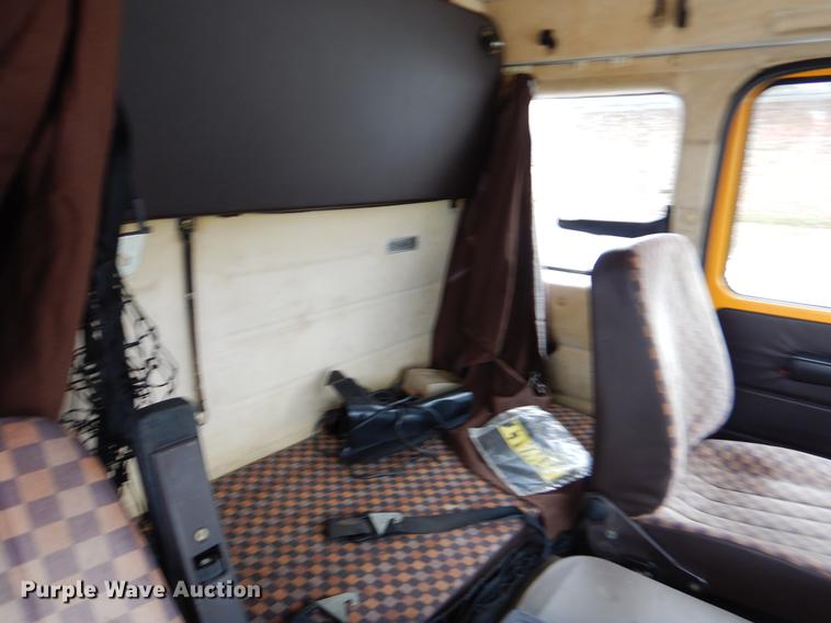 image for item EW9665 1987 Mercedes Benz bridge repair truck