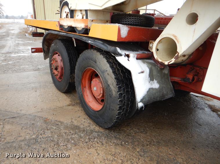 image for item EW9665 1987 Mercedes Benz bridge repair truck