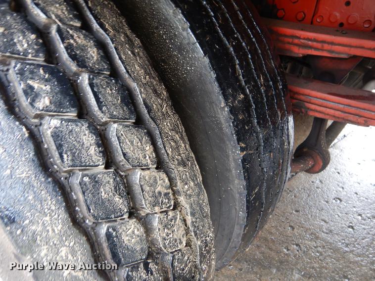 image for item EW9665 1987 Mercedes Benz bridge repair truck