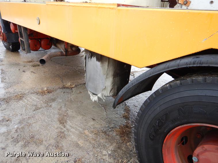 image for item EW9665 1987 Mercedes Benz bridge repair truck