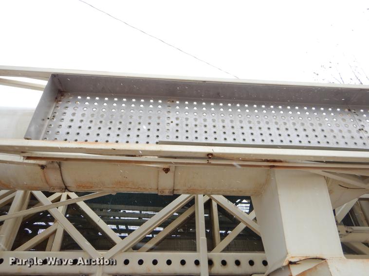 image for item EW9665 1987 Mercedes Benz bridge repair truck