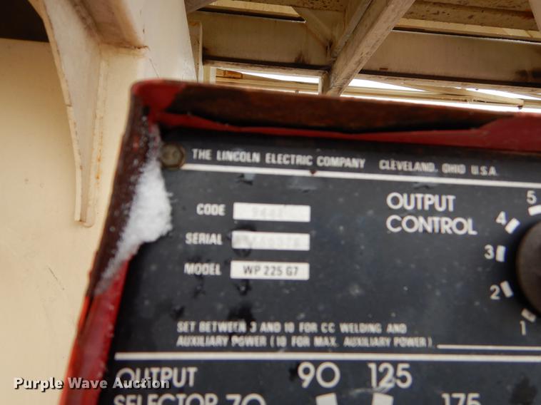 image for item EW9665 1987 Mercedes Benz bridge repair truck