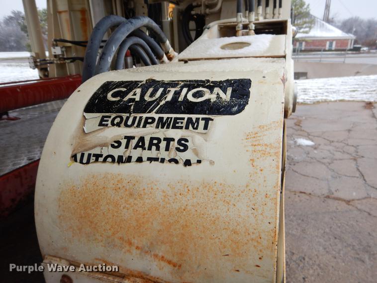 image for item EW9665 1987 Mercedes Benz bridge repair truck