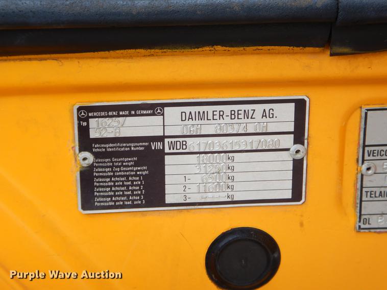 image for item EW9665 1987 Mercedes Benz bridge repair truck