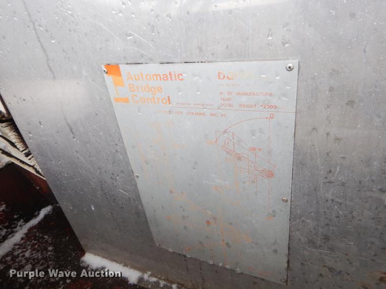 image for item EW9665 1987 Mercedes Benz bridge repair truck