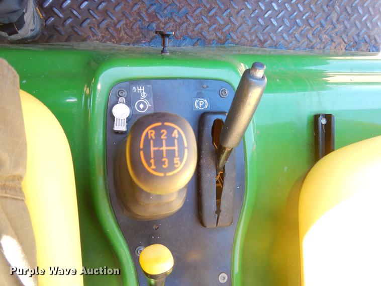 image for item EW9668 2006 John Deere Pro Gator 2020 utility vehicle