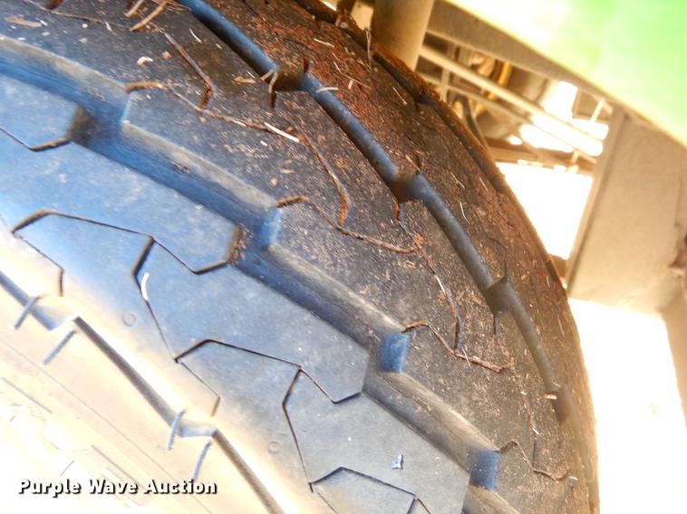 image for item EW9668 2006 John Deere Pro Gator 2020 utility vehicle