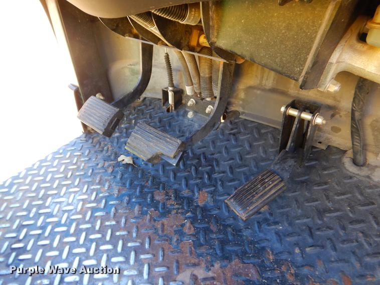 image for item EW9668 2006 John Deere Pro Gator 2020 utility vehicle