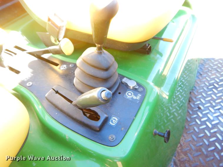 image for item EW9668 2006 John Deere Pro Gator 2020 utility vehicle