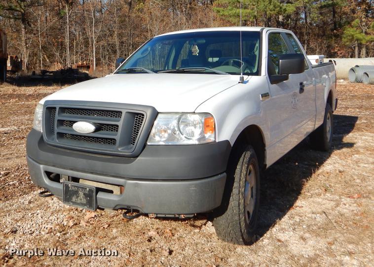 image for item EW9677 2007 Ford F150 XL SuperCab pickup truck
