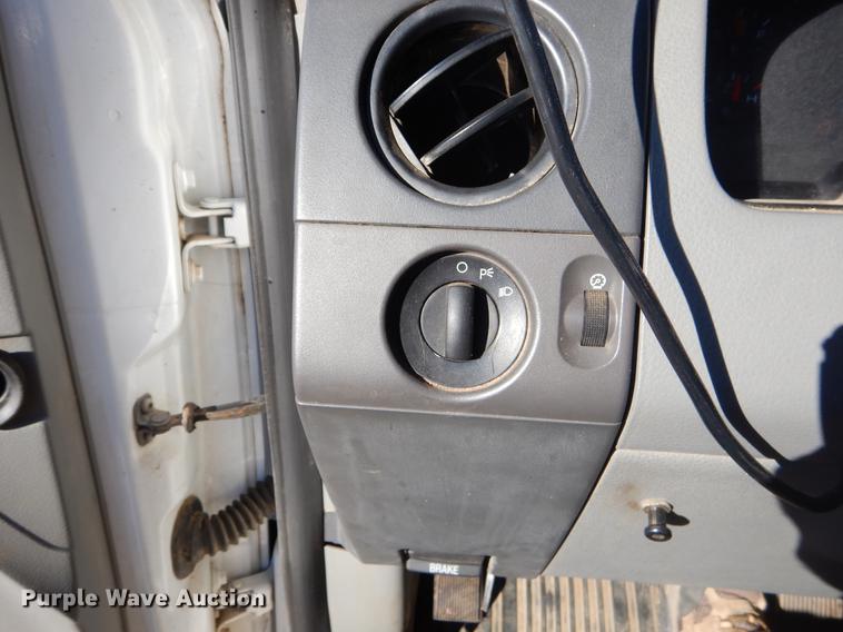 image for item EW9677 2007 Ford F150 XL SuperCab pickup truck